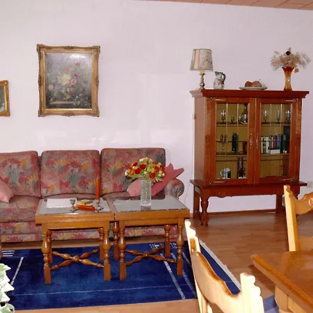 Daire Ferienwohnung Am Kurpark